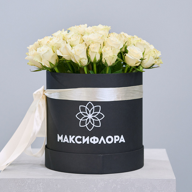 Букет из белой 51 кенийской розы  4